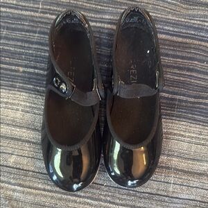 Child capezio Tap shoes size 10m